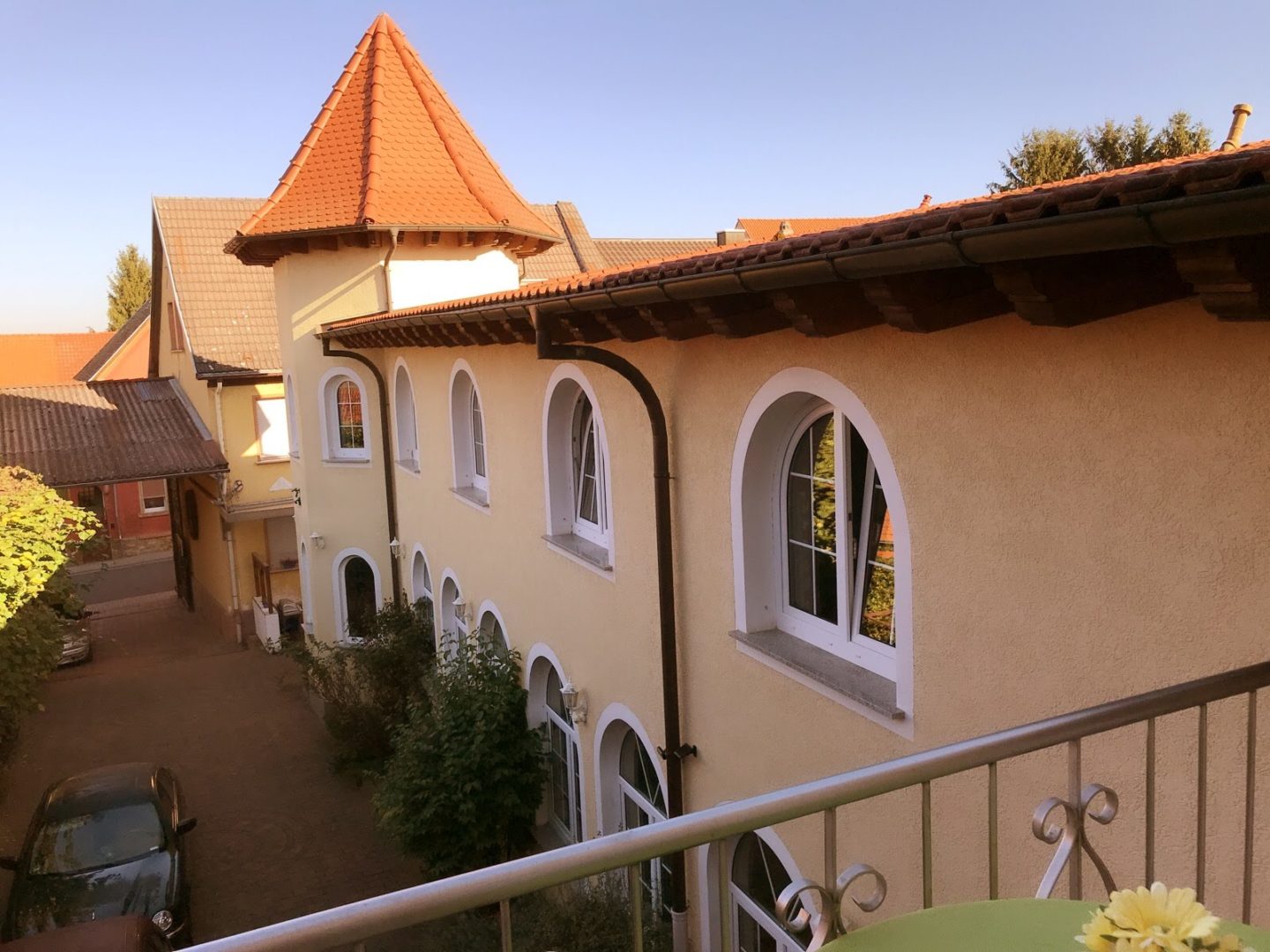 Hotel Schlosshof in Dolgesheim, Germany