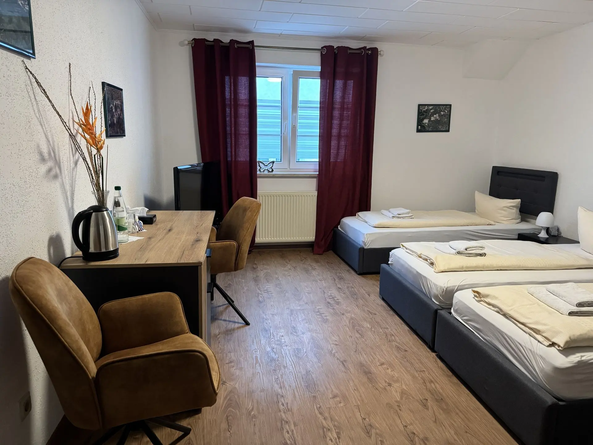 Komfortable DZ Schlosshof Dolgesheim