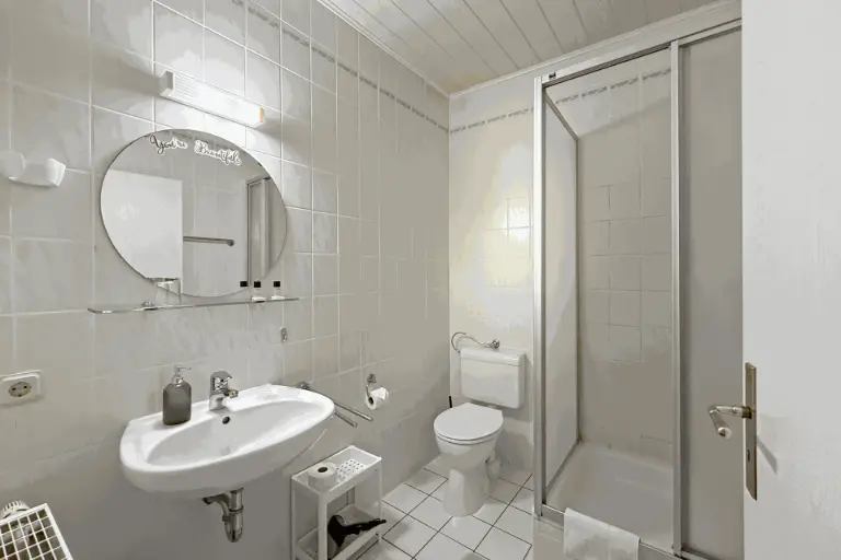 Badezimmer Deluxe Doppelzimmer Hotel Schlosshof