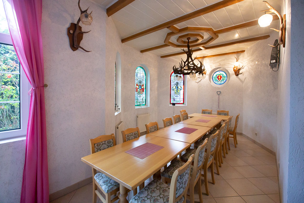 Feier bis 50 Personen Hotel Schlosshof Dolgesheim